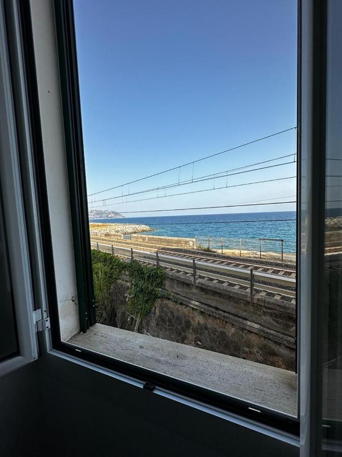 La Via Sul Mare Apartment Бордихера Екстериор снимка