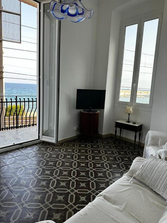 La Via Sul Mare Apartment Бордихера Екстериор снимка
